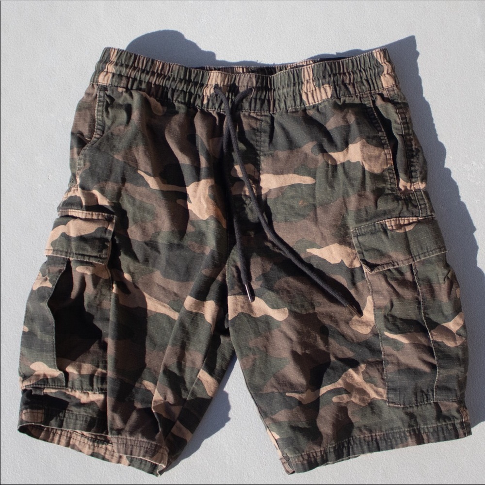 H&M Camouflage Cargo Shorts